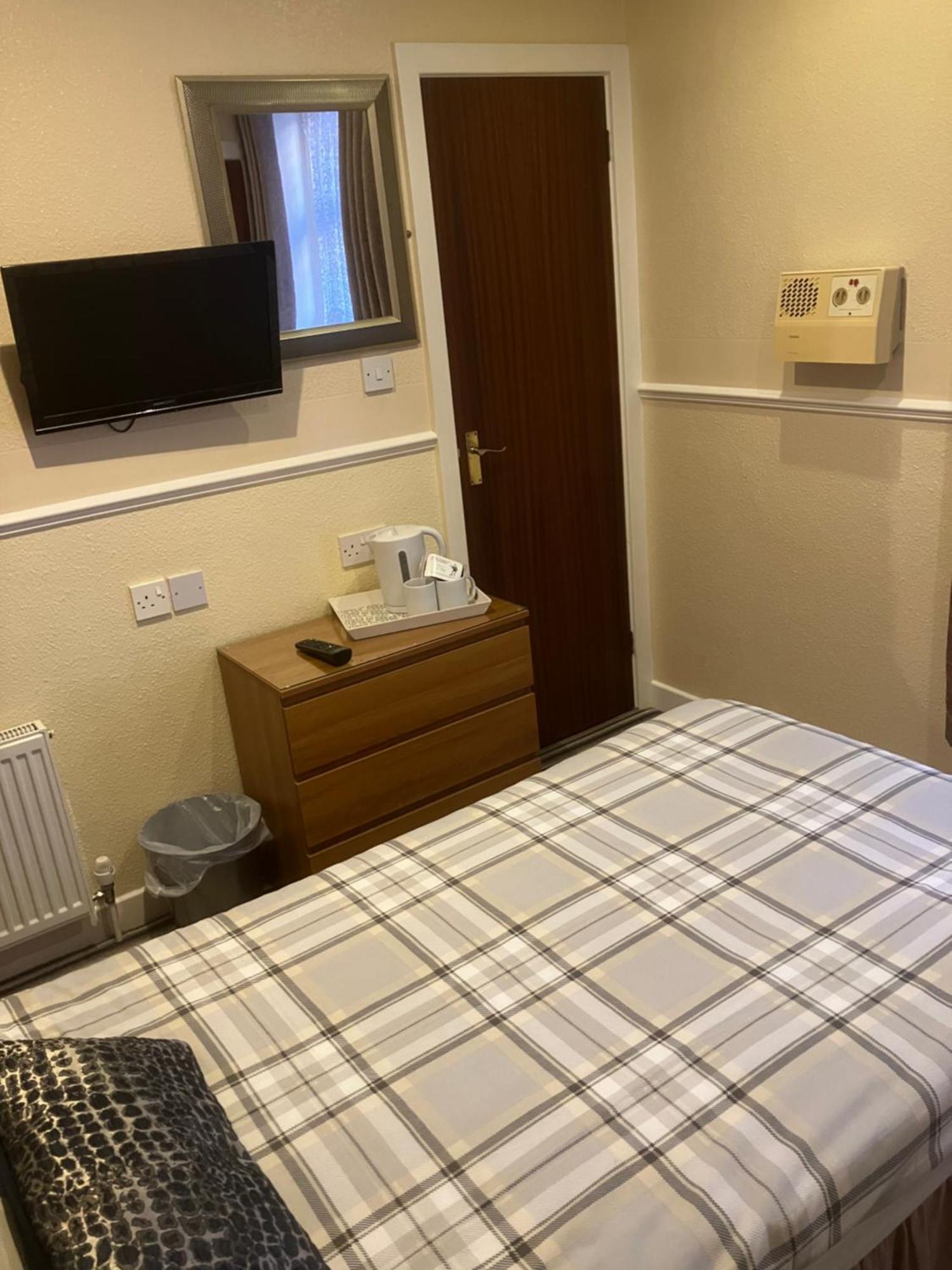 Pearl 3* Blackpool